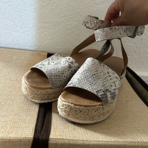 Soda Women’s Espadrille Platform Sandals - Snake Print Gray